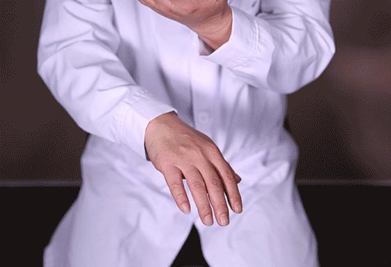 十指抓伸：对便秘，预防中风，手脚冰凉很有效（小动作大作用）
