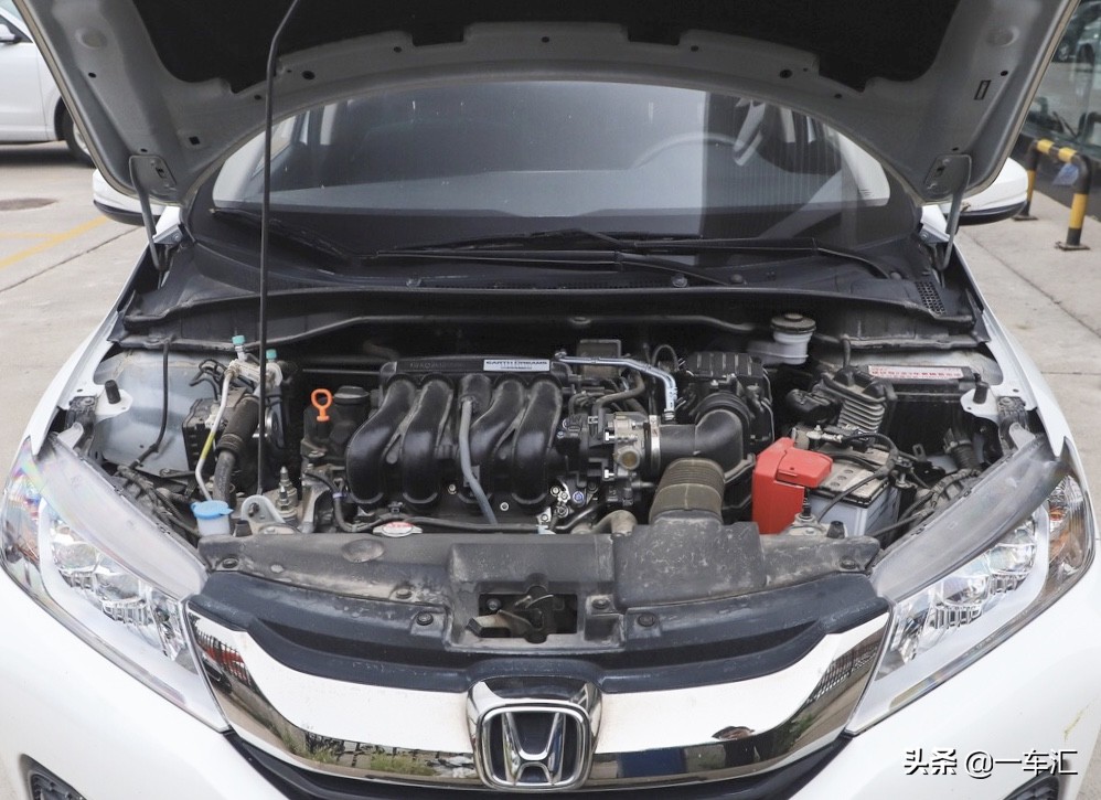 本田锋范手动挡汽车报价,本田锋范手动挡低配落地价