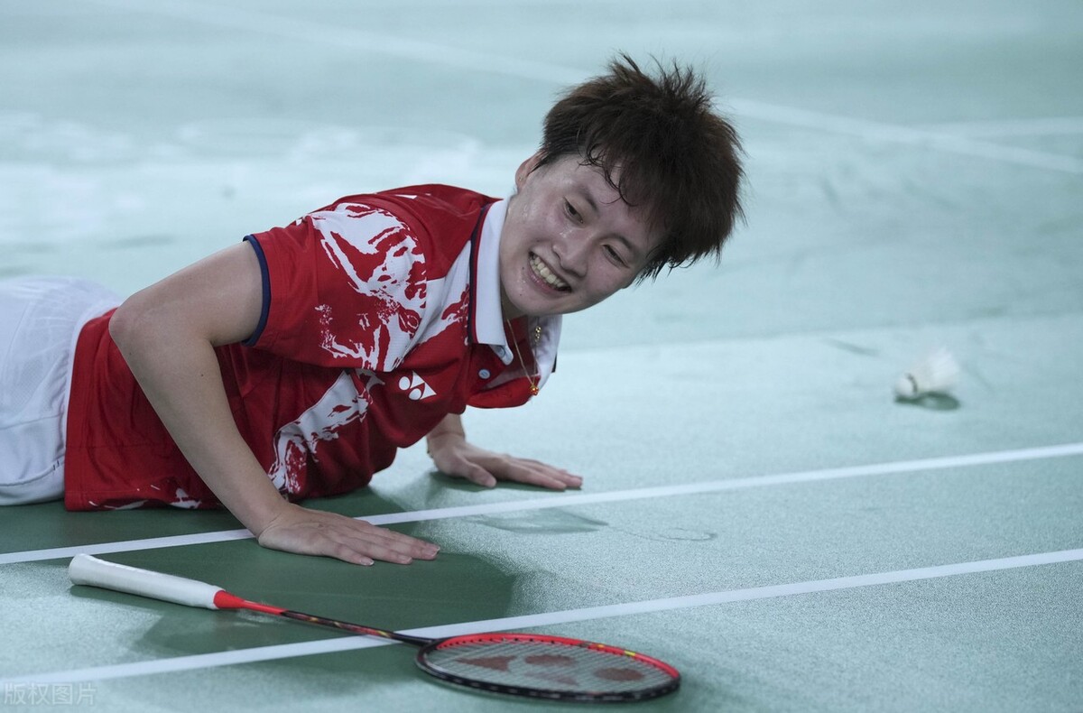 陈雨菲李宁夺冠完整视频,李宁回应陈雨菲伤脚事件