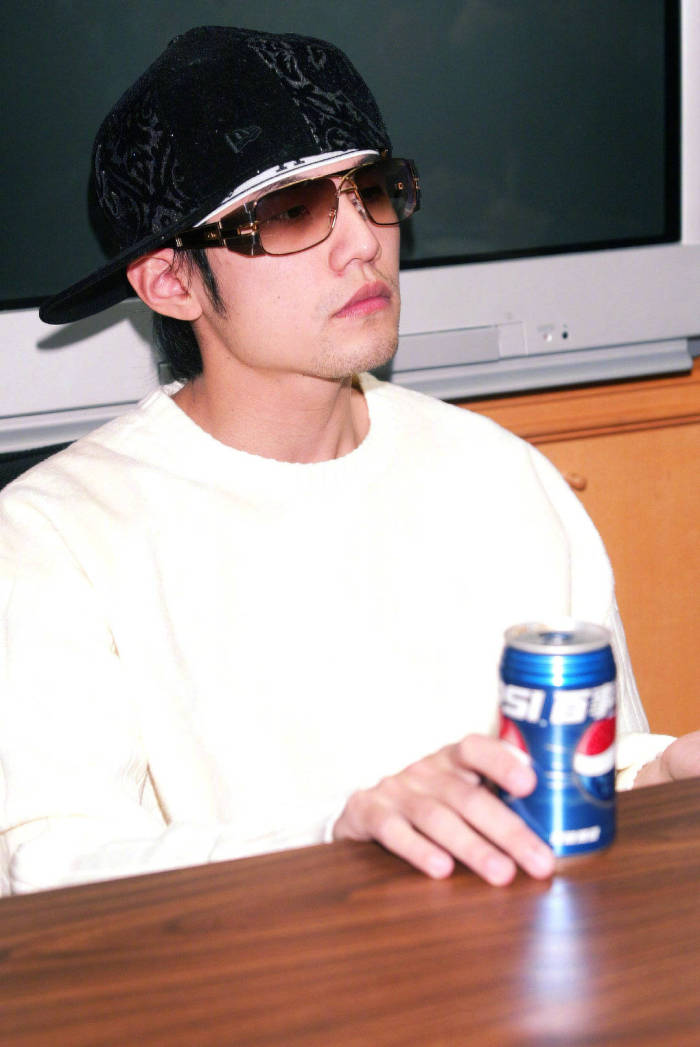 周杰伦乐评之《七里香》：一位华语乐坛天才不可磨灭的，革命之路