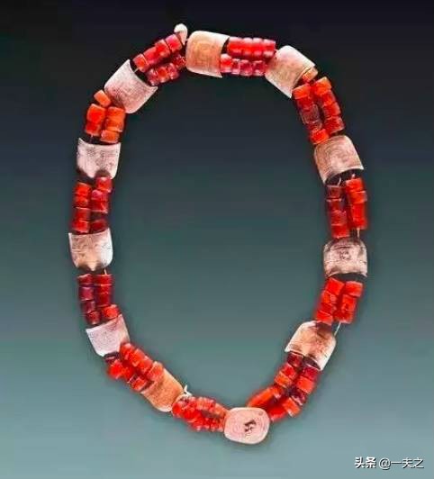 顶级绝版高古玉珠子,古玉镂空玉珠