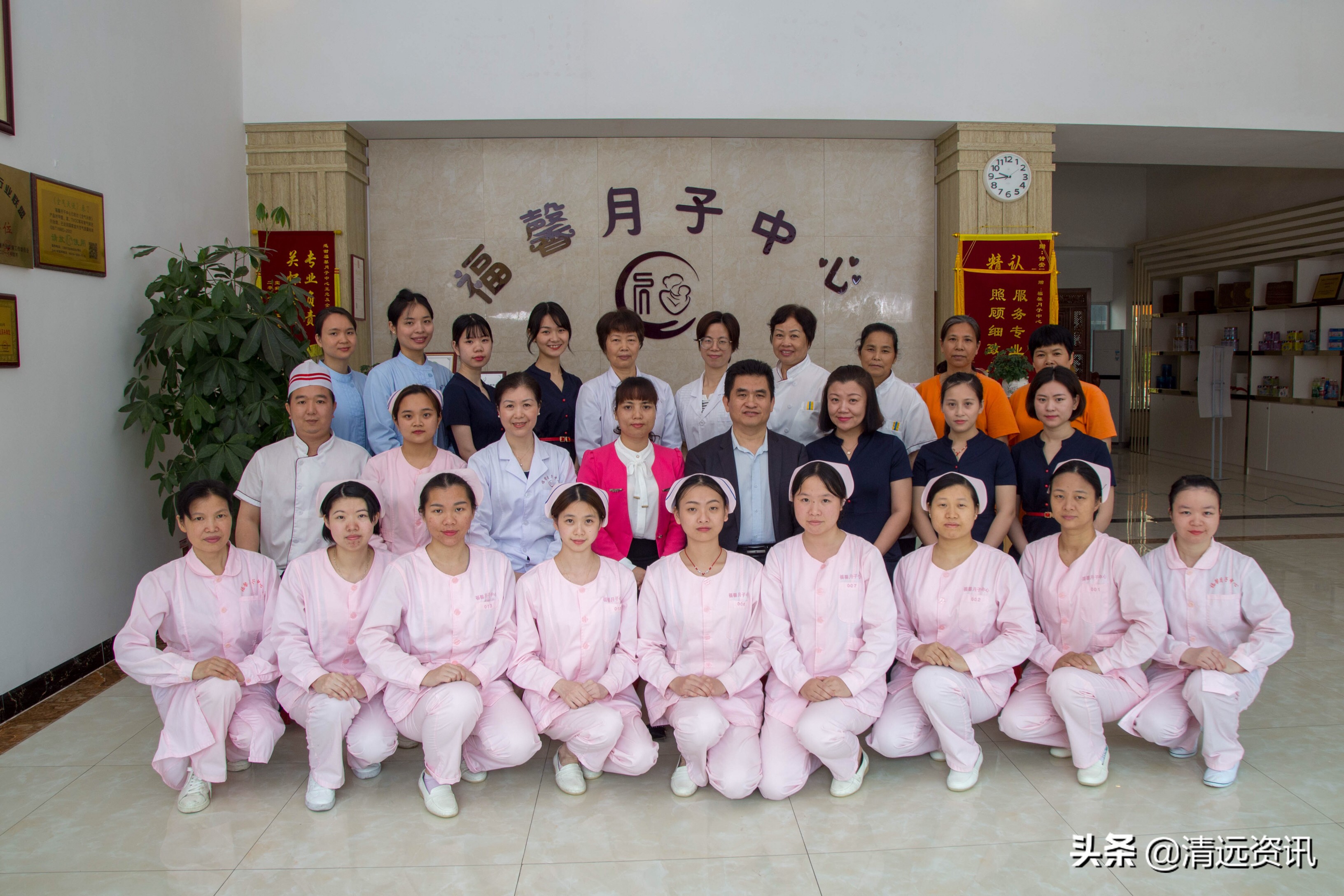 新生儿怎么抱不影响髋关节,新生儿怎么抱他睡才有安全感