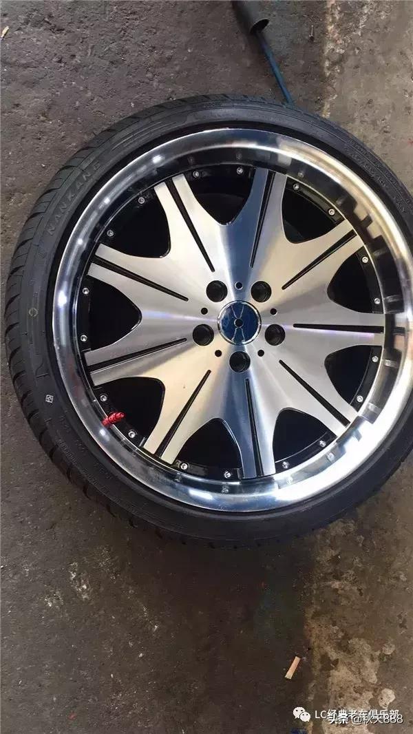 雪中的奔驰w211,向经典致敬奔驰w211