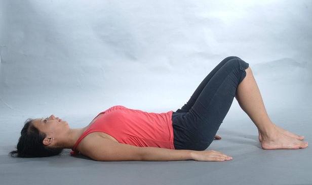 盆底肌肉松弛漏尿的锻炼方法,盆底肌肉松弛漏尿的锻炼方法哑铃