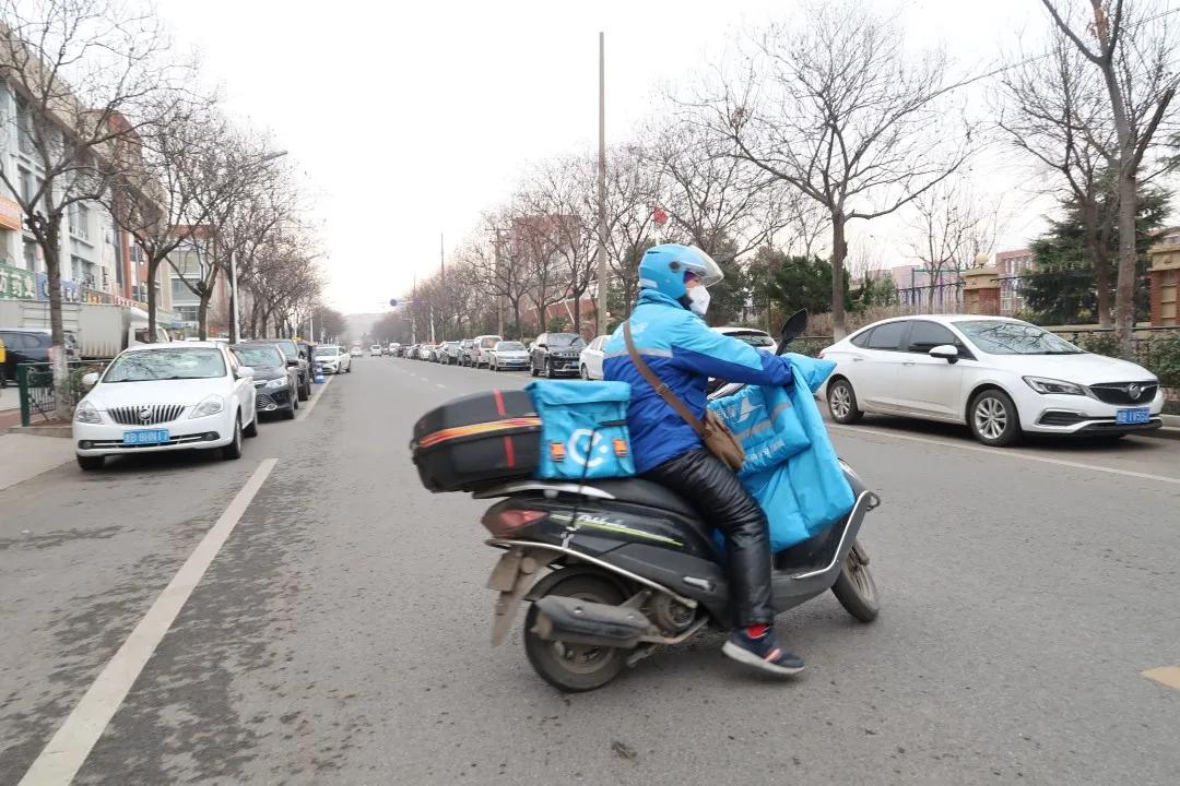 特别策划•图说|外卖大哥王洪强的努力与坚持