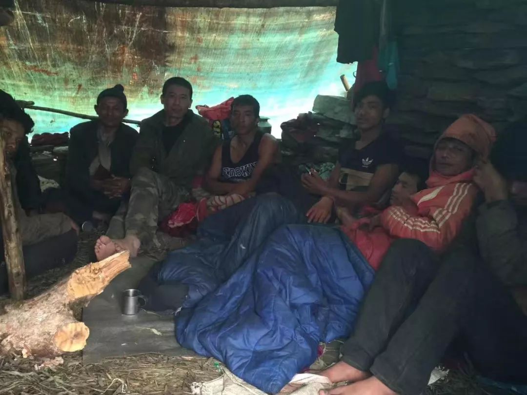 金三角直播领头羊：枪口顶额头面不改色，150个东南亚卖家追随