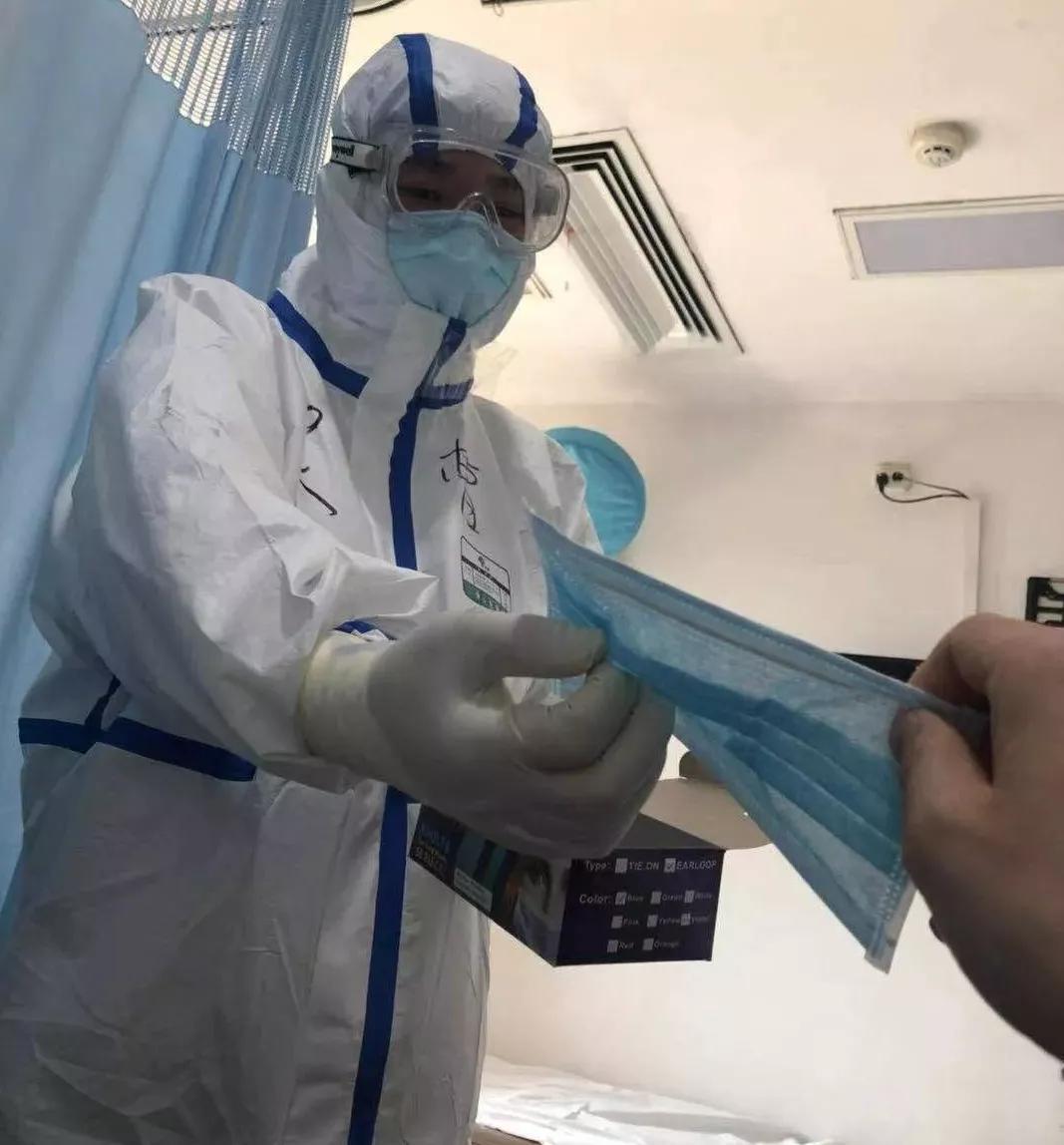 前方新闻播报,前方实时新闻播报