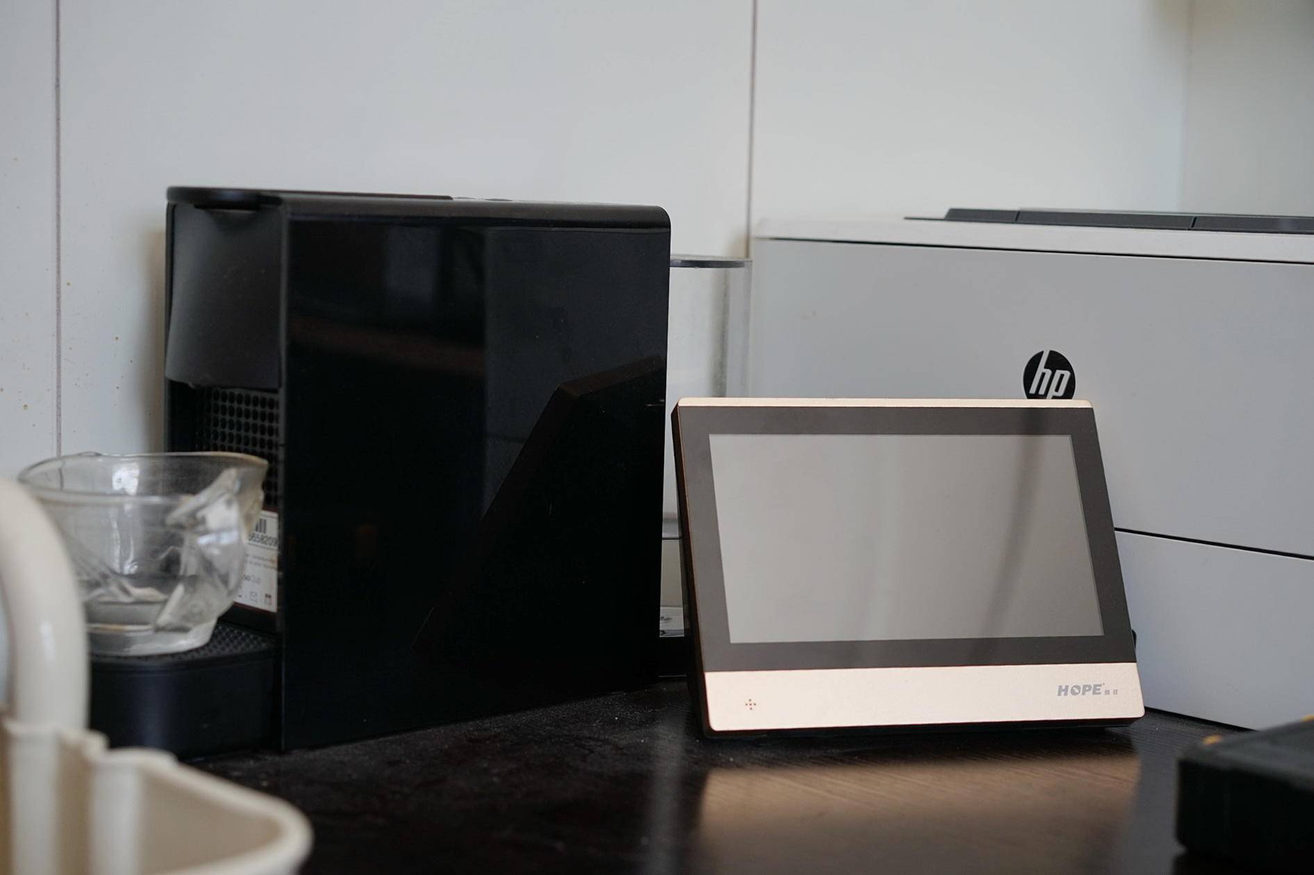 大家觉得我这一桌子东西怎么样？老黄的2020年桌面分享