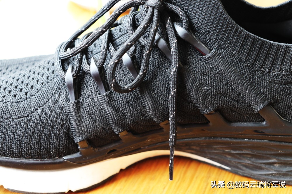 耐克阿迪鞋舒适感,舒适感好不累脚的鞋