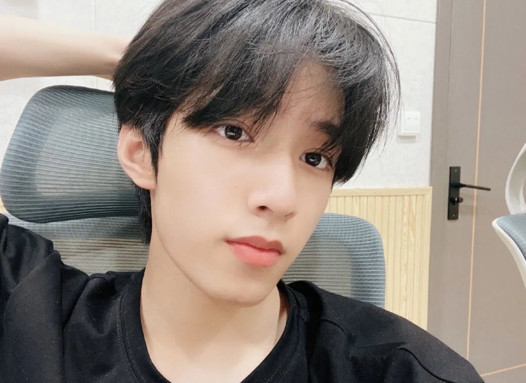 刘耀文|娱乐圈顶流圈层新增一位15岁少年？