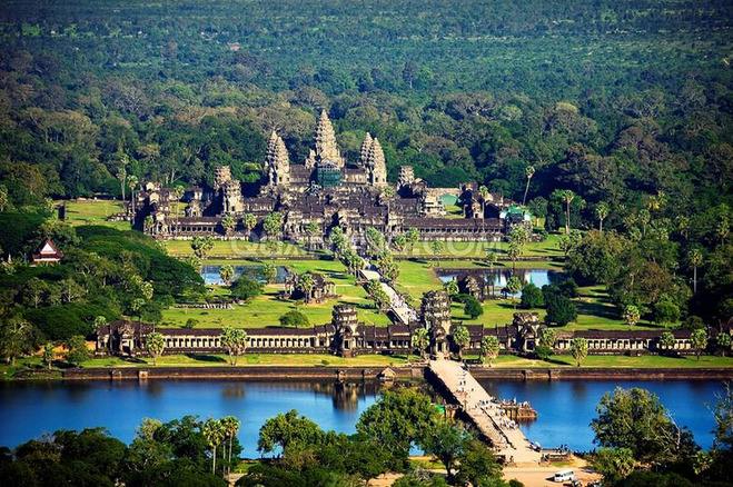 去柬埔寨旅游安全吗最近,去荷兰旅游安全吗