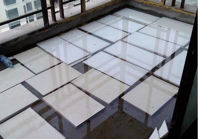 瓷砖价格怎么有贵有便宜,瓷砖价格贵怎么卖