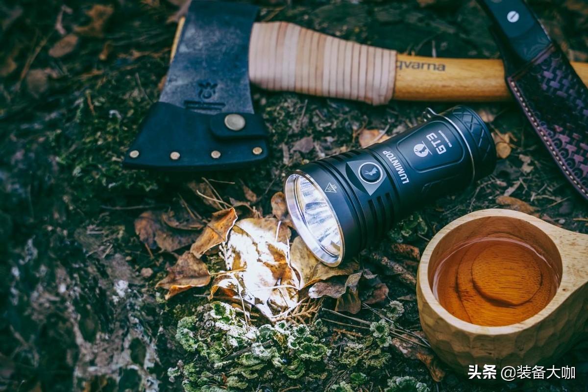 三眼小钢炮手电筒亮吗,三眼小钢炮强光