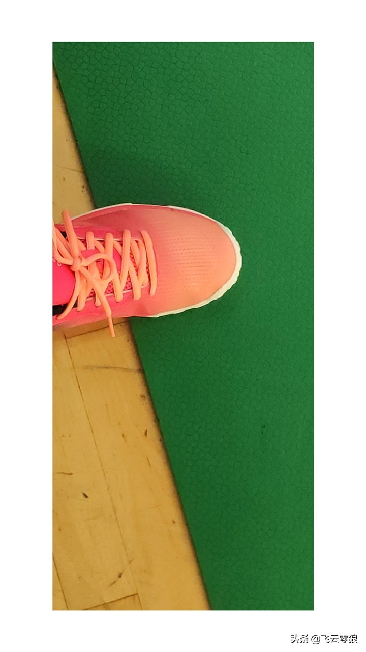 羽毛球鞋入门级测评,中羽飞云零狼手感