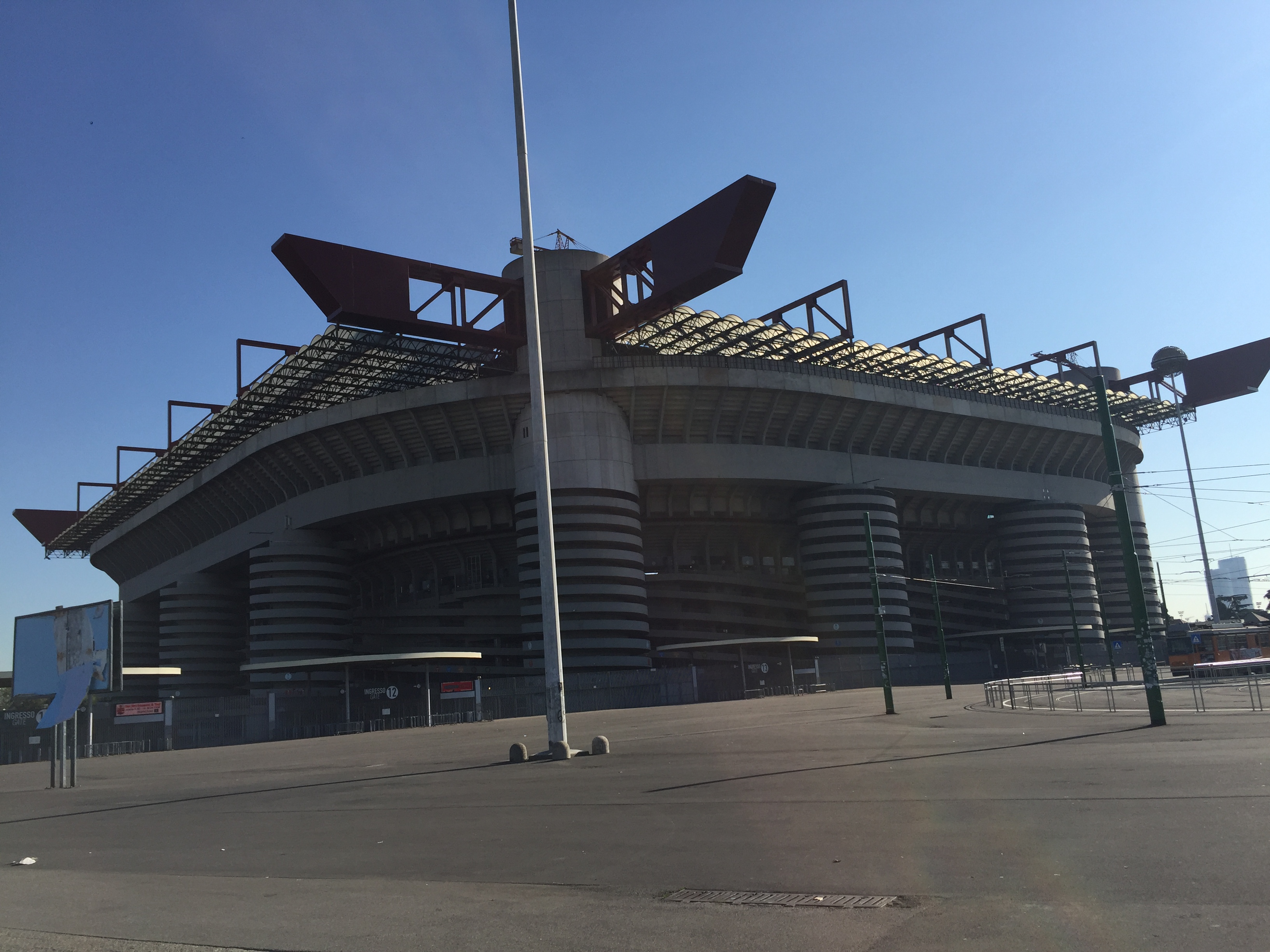 圣西罗战歌,九圣唱粤语歌