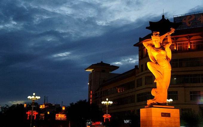 敦煌莫高窟沙漠戈壁行,敦煌莫高窟附近沙漠