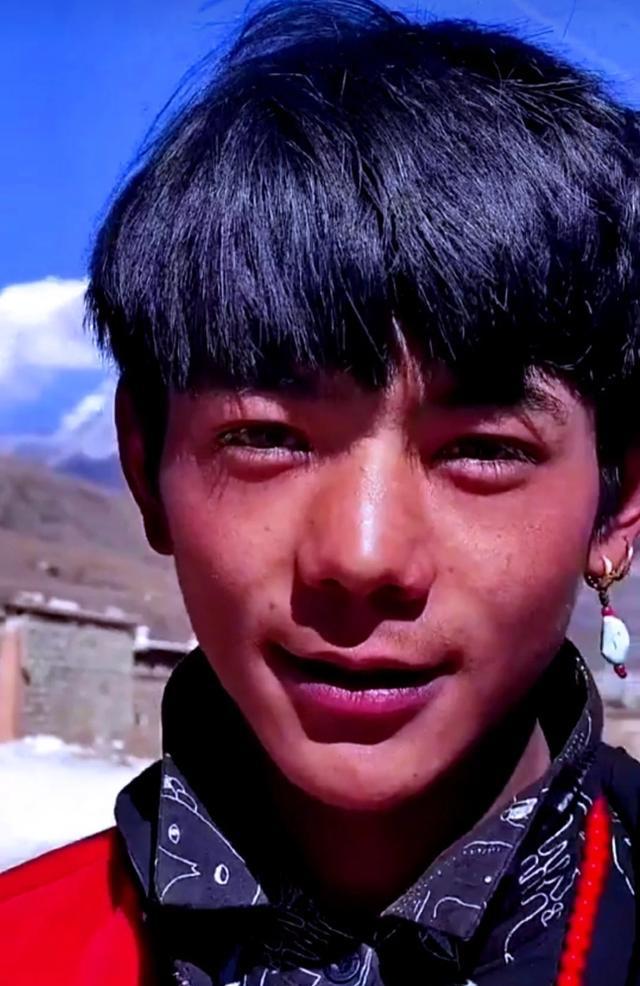 理塘丁真引起的旅游效应,理塘县旅游最佳的地方