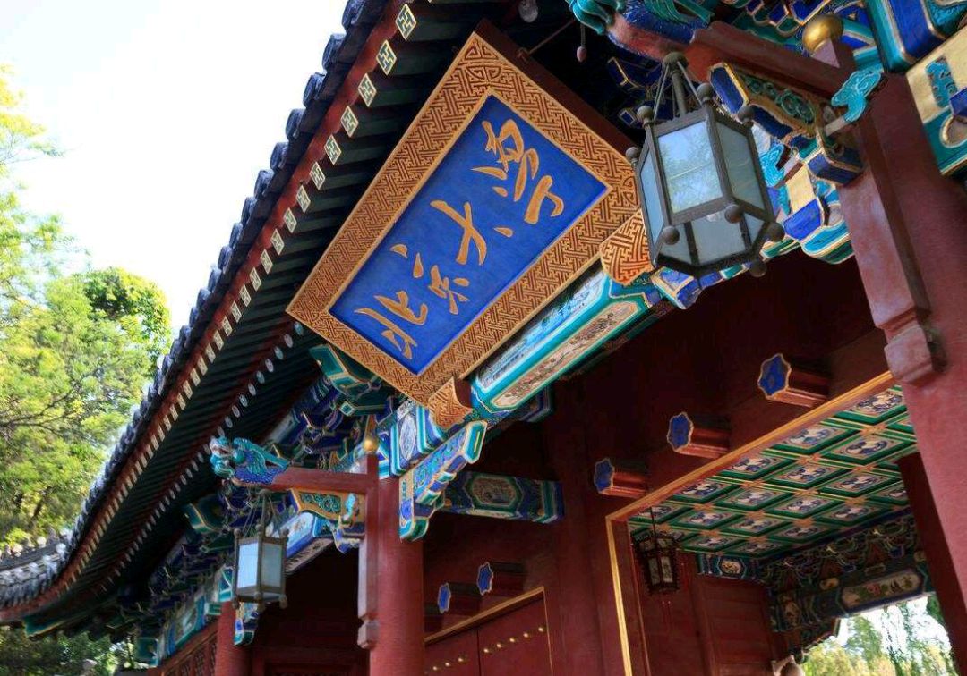 高晓松对蓝翔技校评价,高晓松跟蓝翔有什么区别