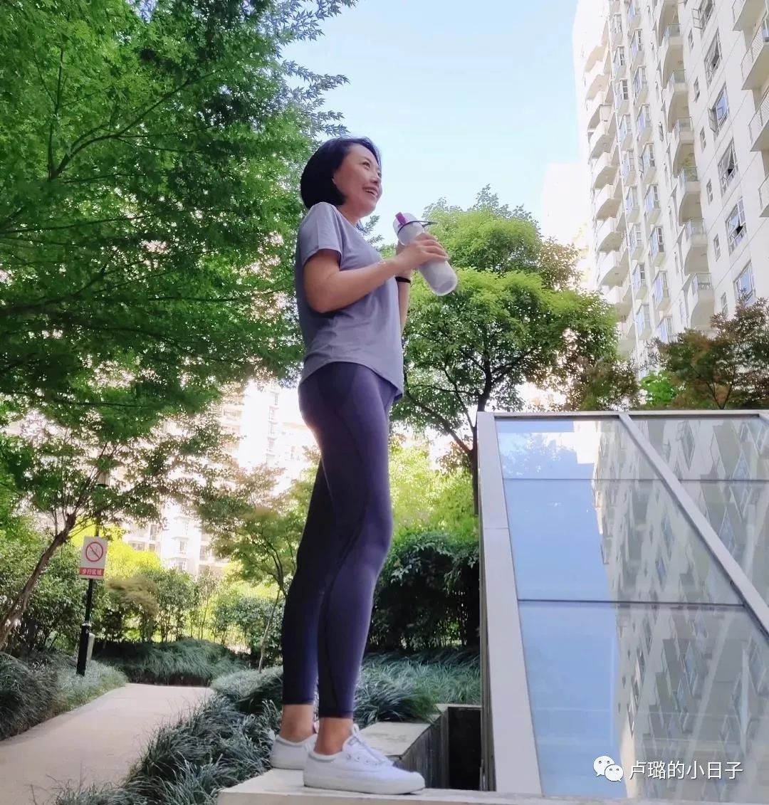 花几十一百买便宜的衣服,花几千块买的衣服