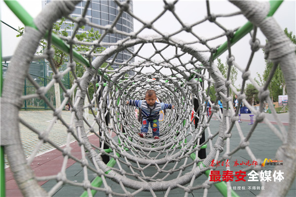 赞!泰城生态绿地健身活动公园新增健身娱乐项目