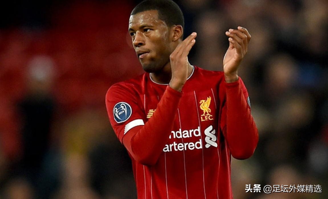 ​国际足坛转会市场动态：曼联加速转会事宜，其他俱乐部紧张起来