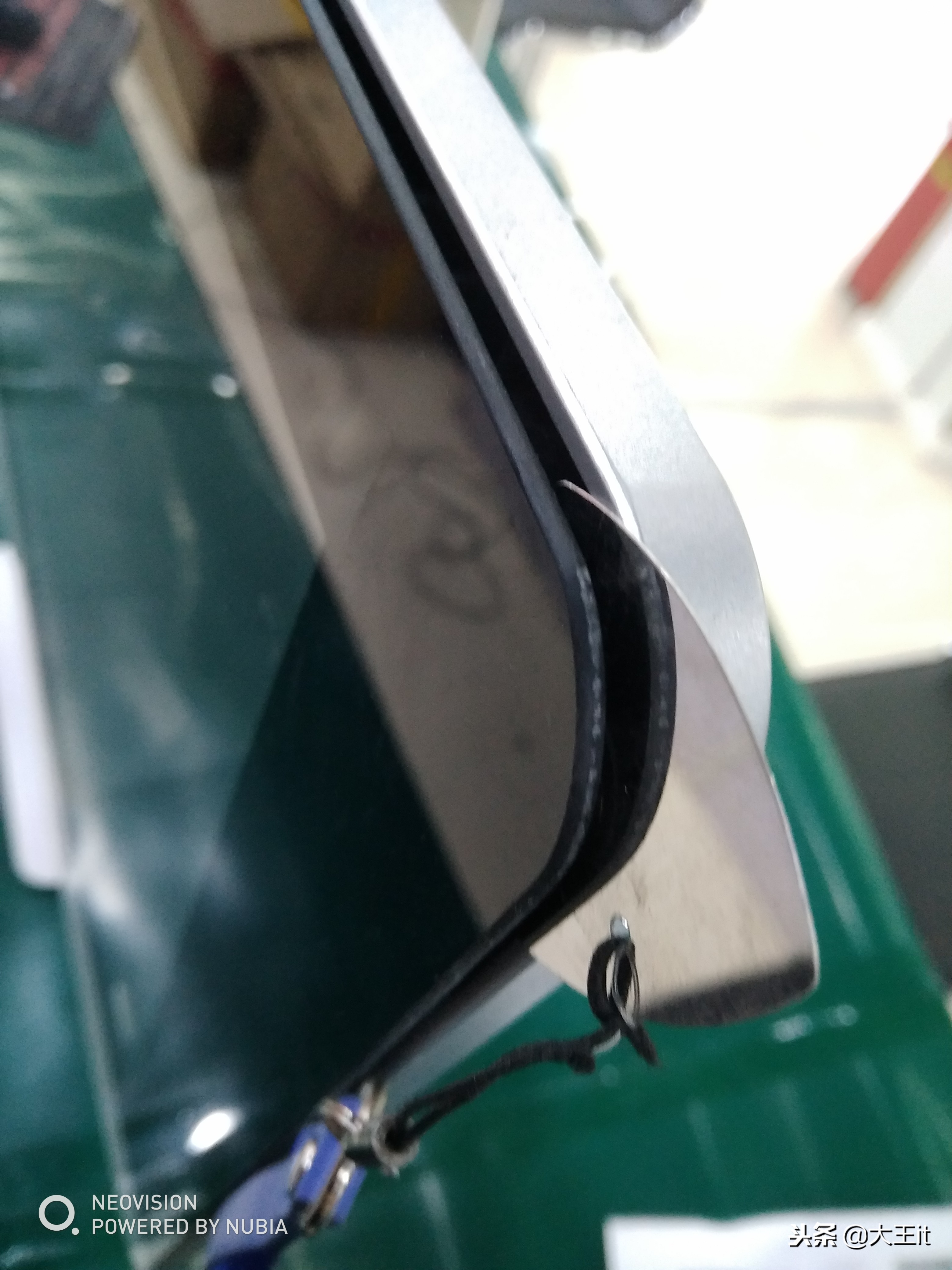 网上899买的苹果电脑被骗,鲁大师跑居然9W多分,全是山寨配件