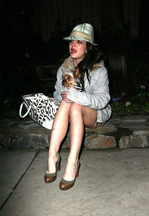 小甜甜布兰妮被父亲监禁13年,小甜甜布兰妮被父亲囚禁12年