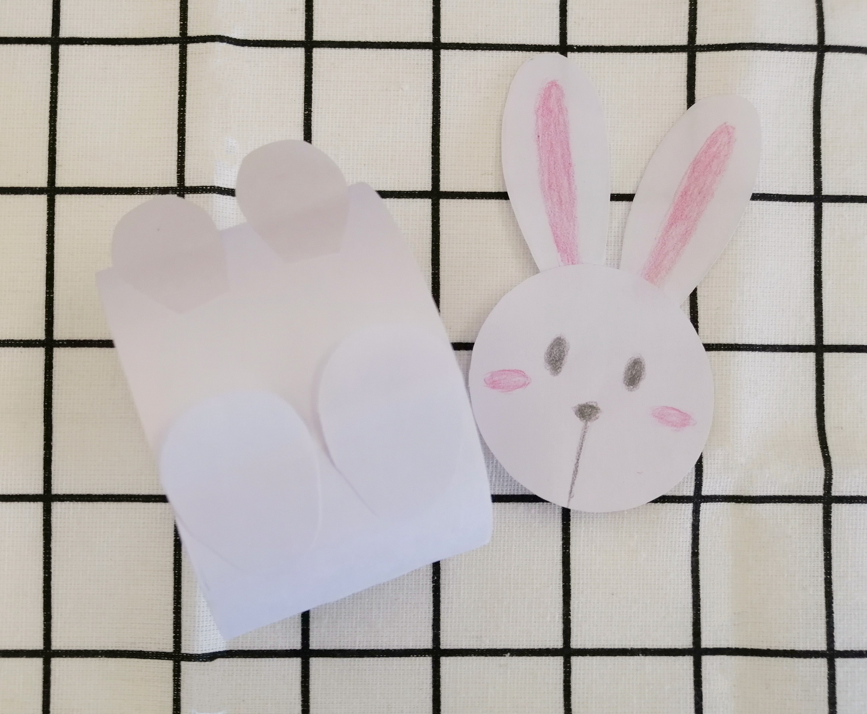 小白兔灯笼教程,怎样才能做可爱的小兔兔灯笼