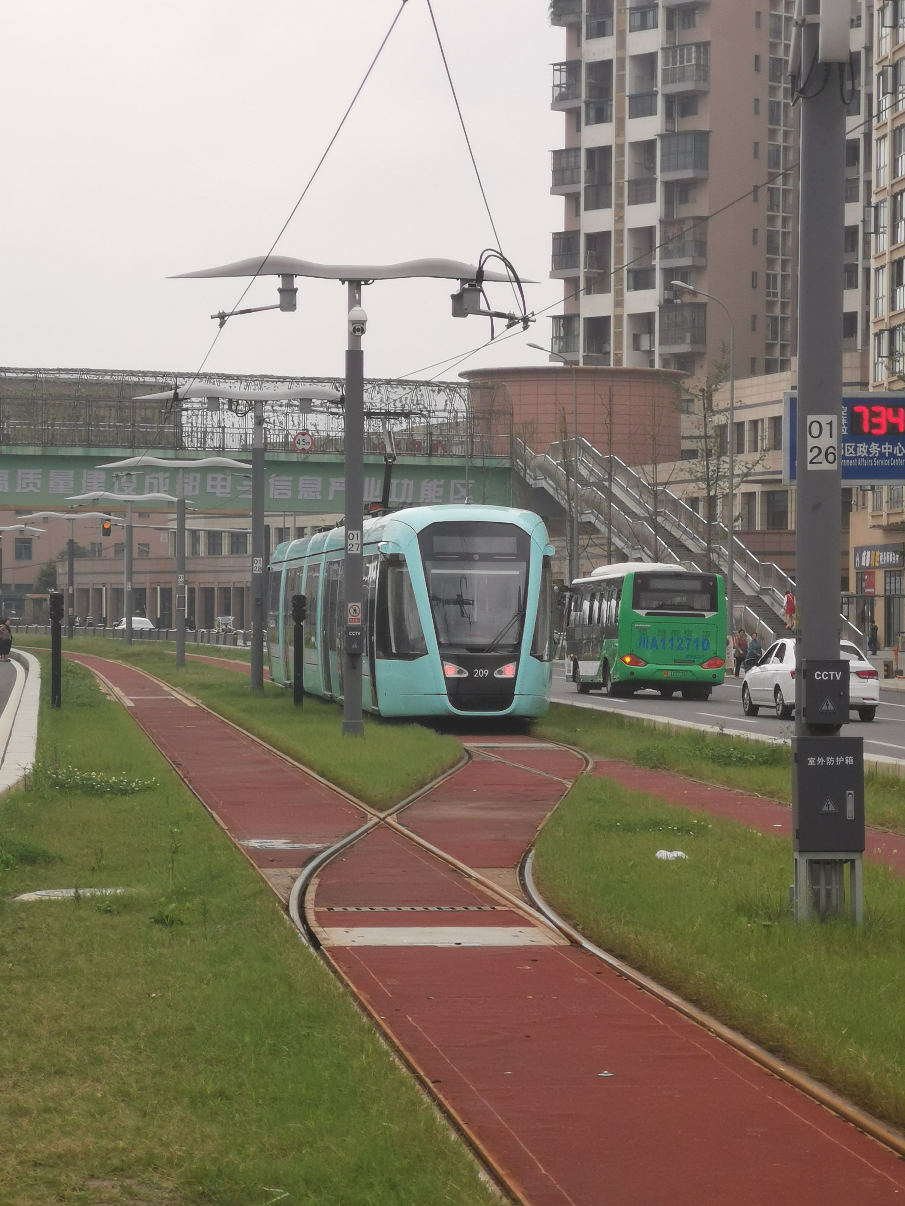 成都有轨电车萌萌“叮叮猫”，预计年底通车，快来体验