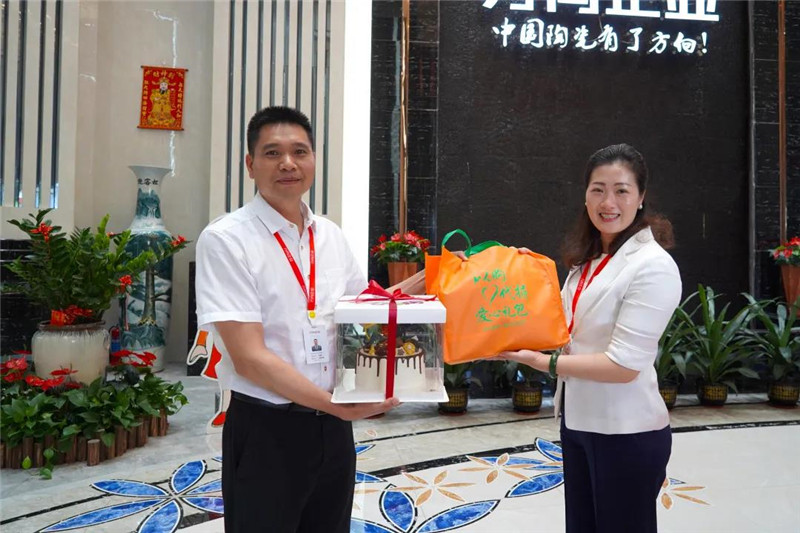 鏂瑰悜闄剁摲鏃椾笅骞哥鍏冪礌,鏂瑰悜鐡风爾鏃椾笅骞哥鍏冪礌