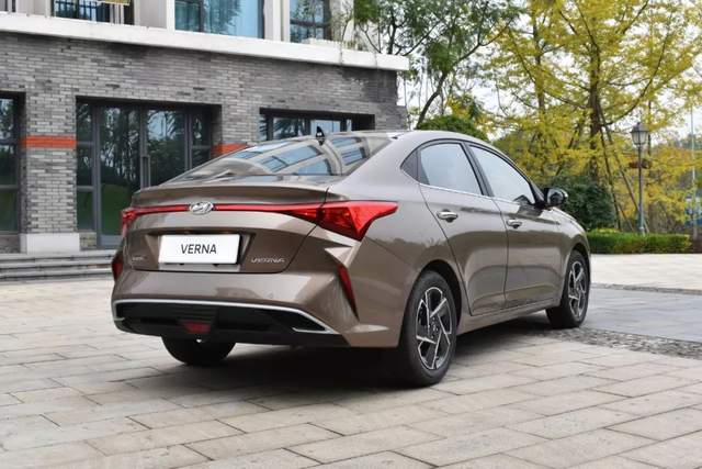 现代悦纳仪表显示屏功能介绍,现代悦纳2020手动炫酷版