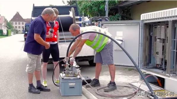 一位65岁德国通信工程师是怎样尊重技术的？