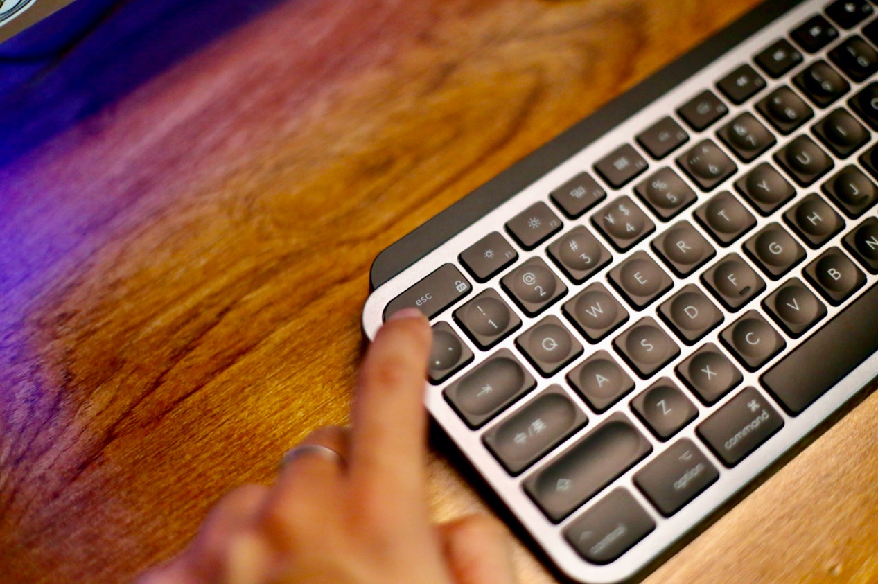 罗技做出了更能提高Mac生产力的无线键鼠套装？比苹果原版还强