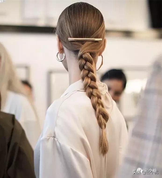 今年流行的饰品推荐最新款 (好看又显脸小的饰品)