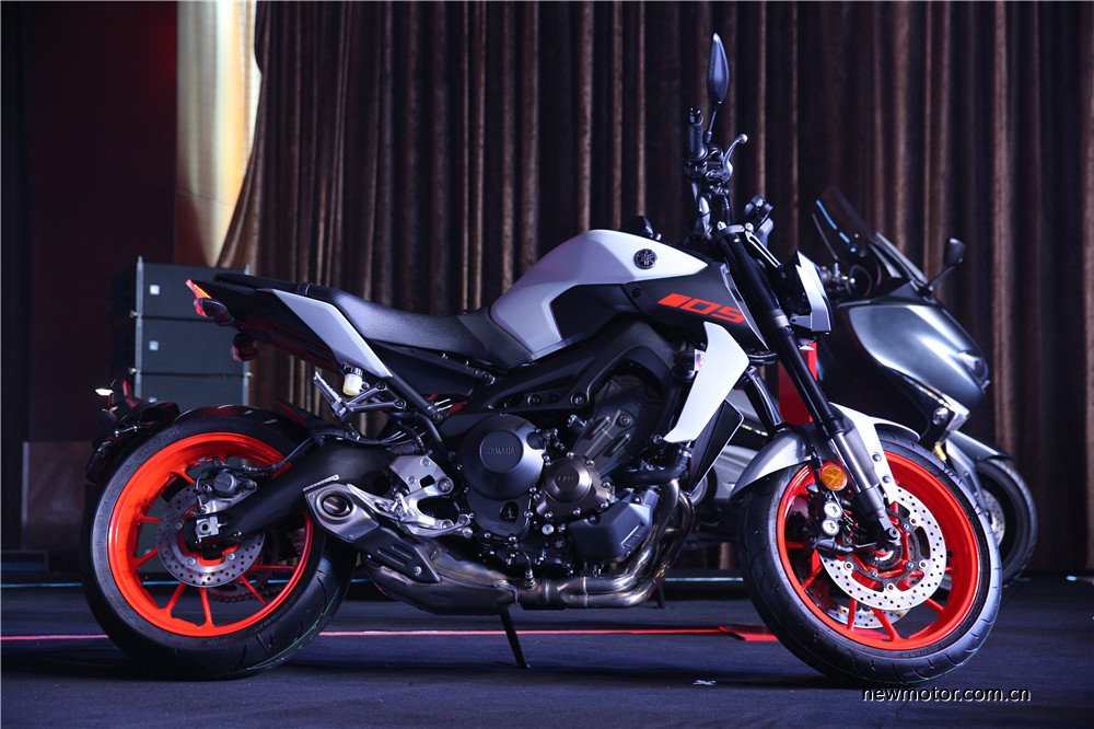 最新款xmax300雅马哈,xmax300雅马哈最新款