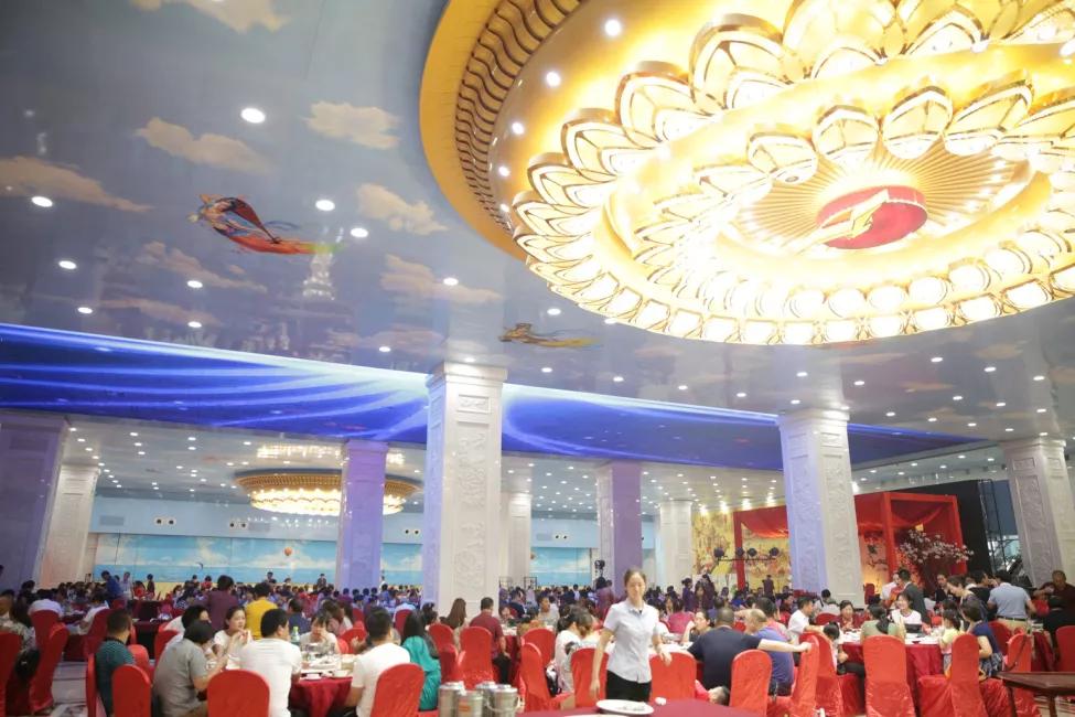 网红地标万家丽的“时尚购物社交”新体验，潮玩打卡就来这儿