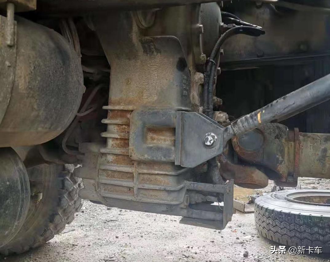 国产奔驰重卡卡车介绍,奔驰长头重卡都有哪些