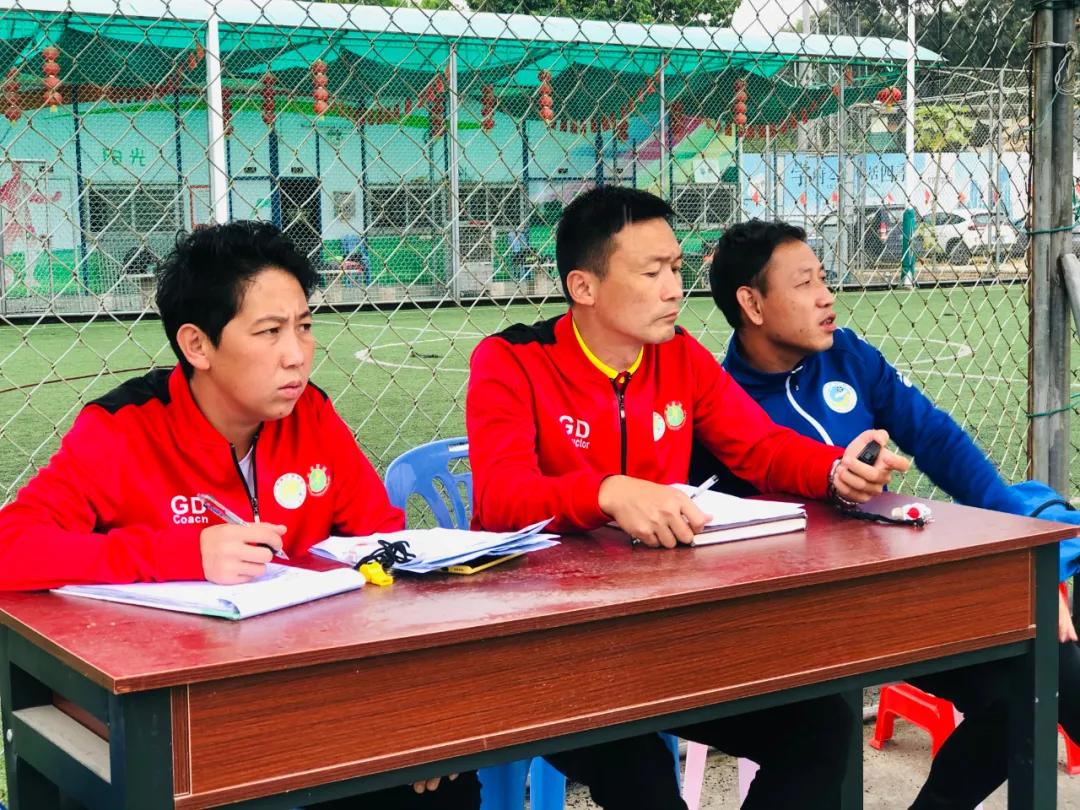 广东足球协会教练员培训多久一次,广东2019足球教练培训报名