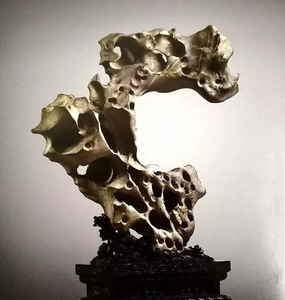 怪异的奇石,怪异奇石风景图片