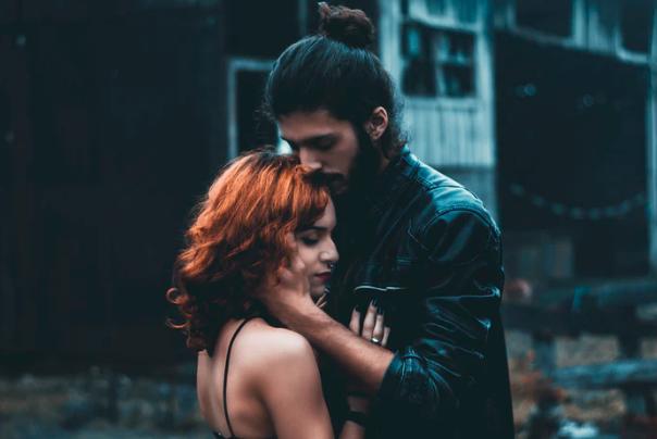 淄博女孩送前男友一吨洋葱,女孩网购1吨洋葱送前男友