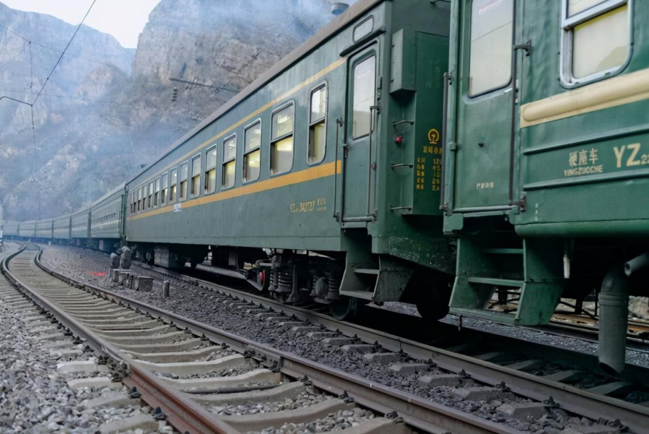 火车推销员工资如何,火车上推销员的真实身价