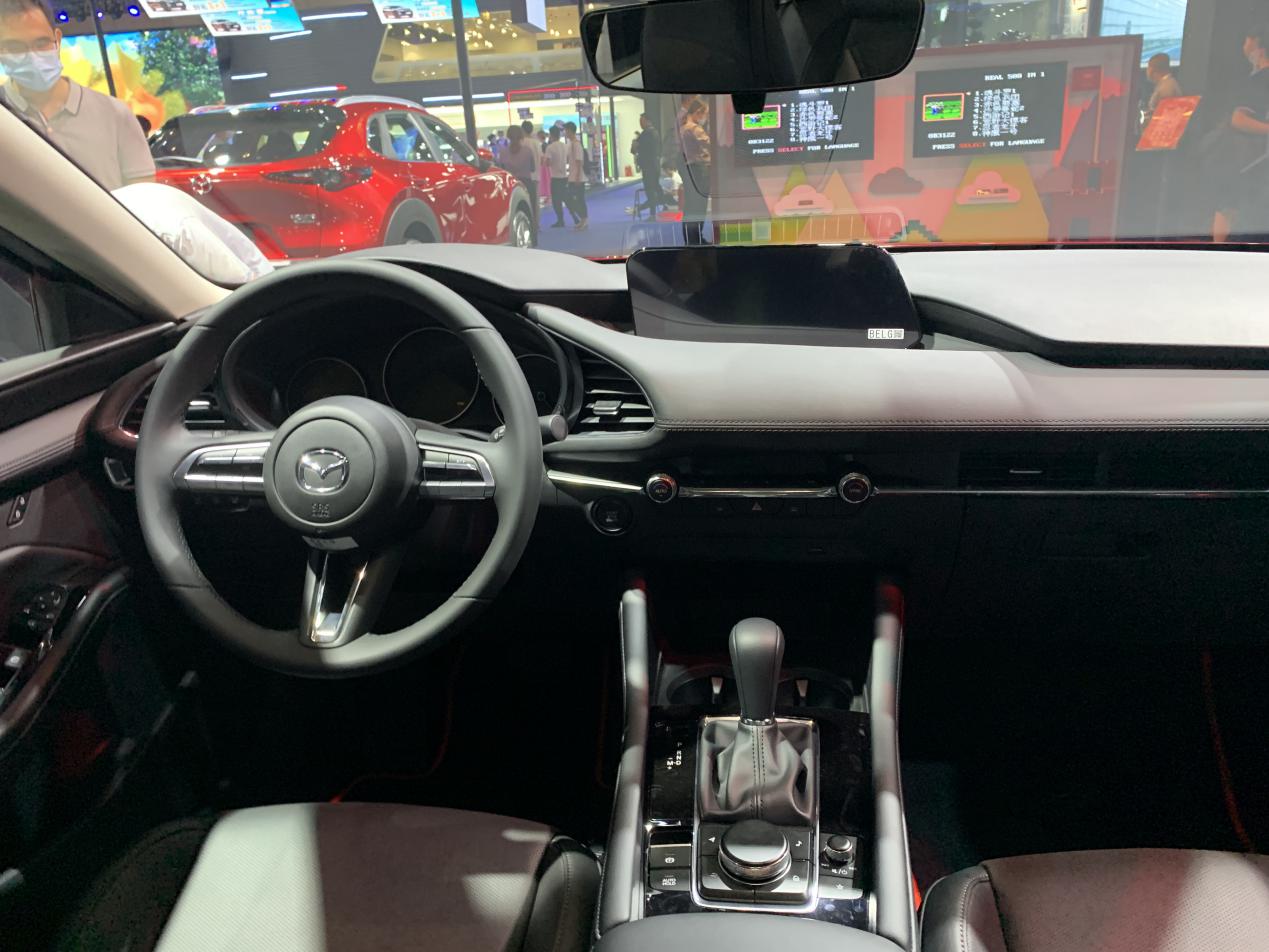 昂克赛拉与同级对比安全性,昂克赛拉对比思域的优点