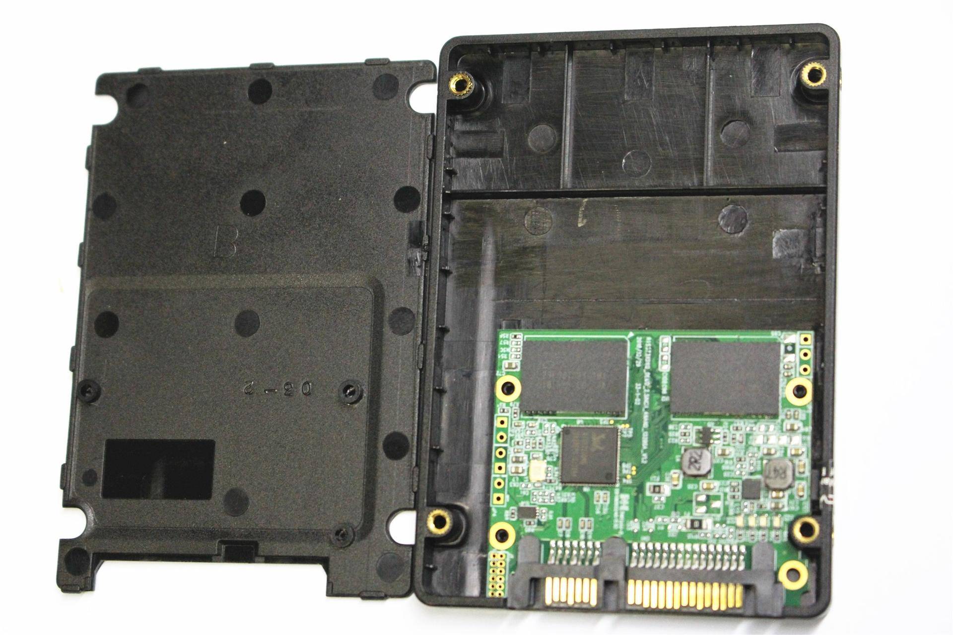 壕无人性和毫无人性,4tssd评测