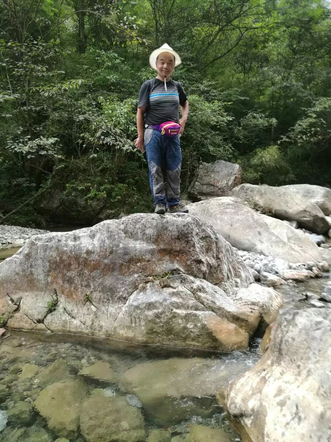 西漂湾瀑布群,建始西漂湾瀑布群