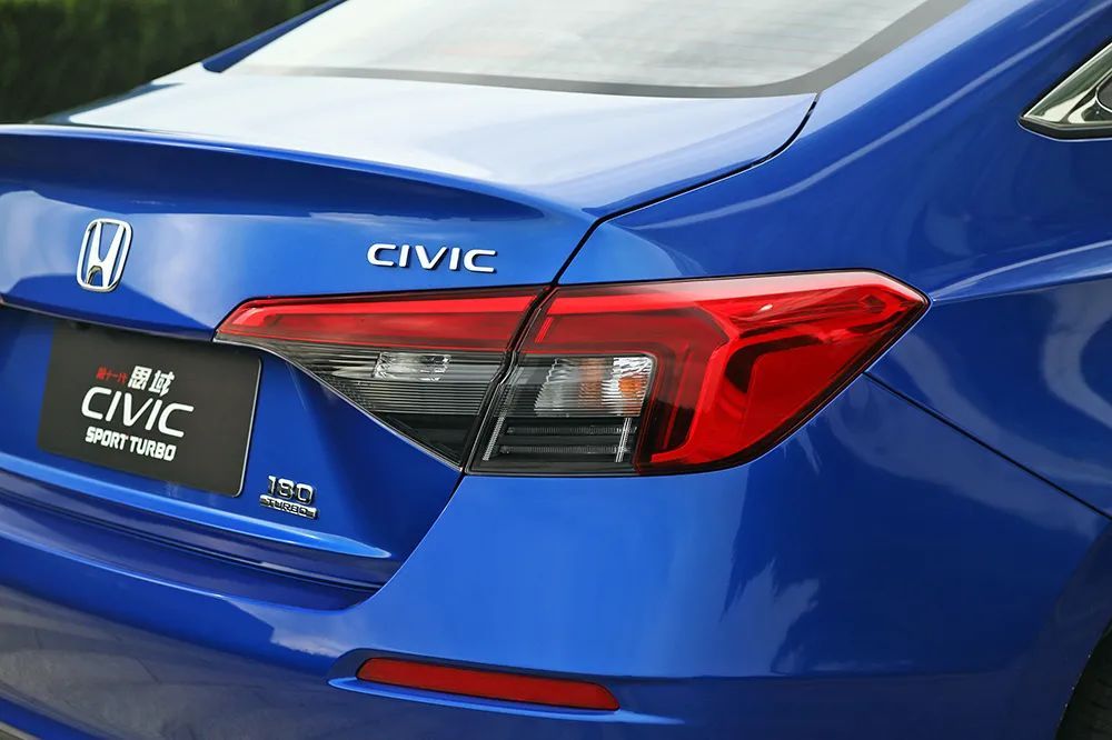 新款思域十一代首测,10代思域和11代思域哪个值得购买