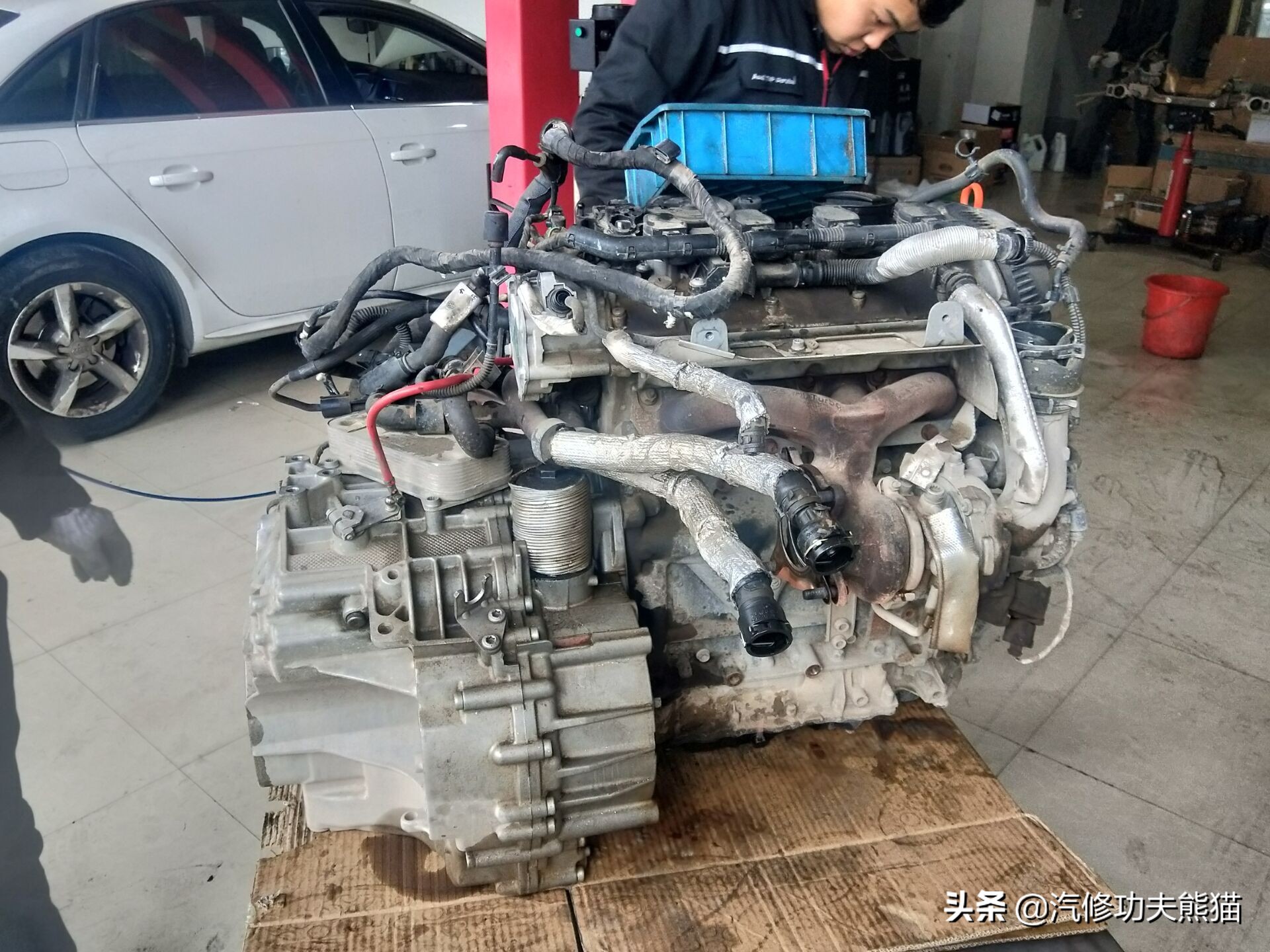 奥迪q3治理烧机油,奥迪q3烧机油多少公里正常