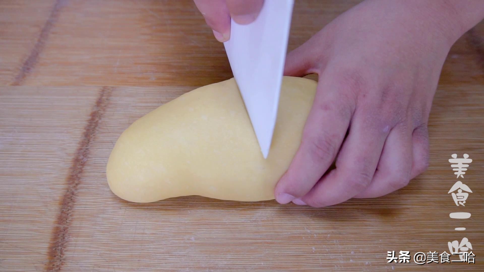 怎么用电饭煲做面包100%成功,电饭煲面包怎么做才松软好吃视频