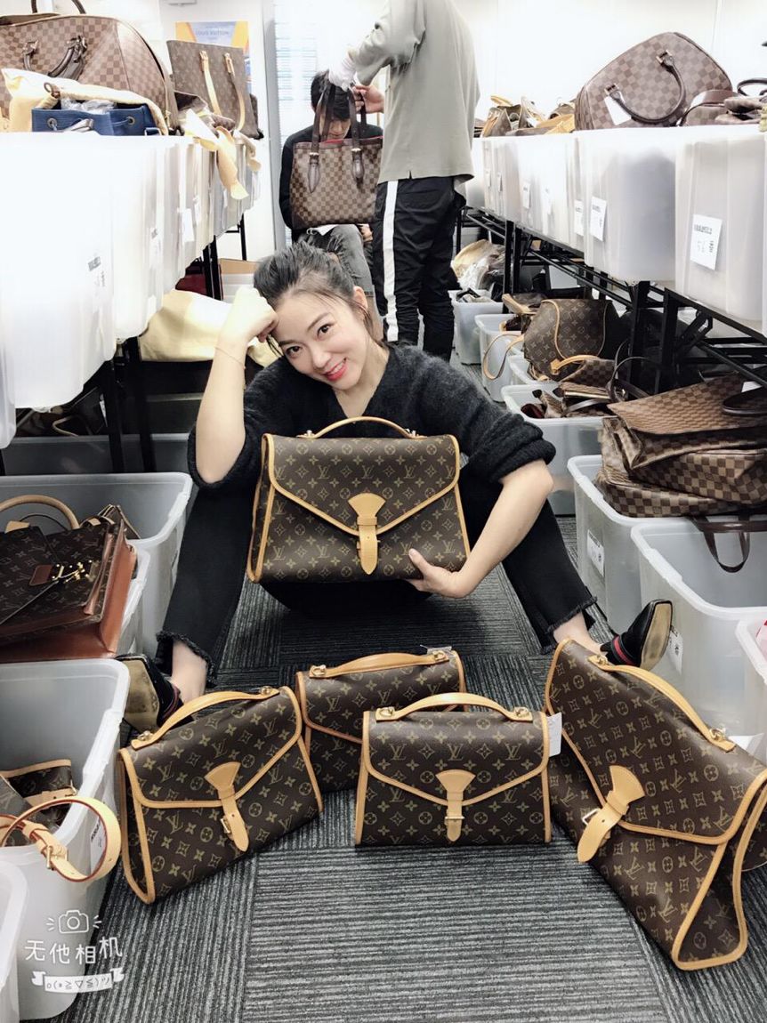 日本中古包拍卖会真实价格,日本中古奢侈品拍卖会现场