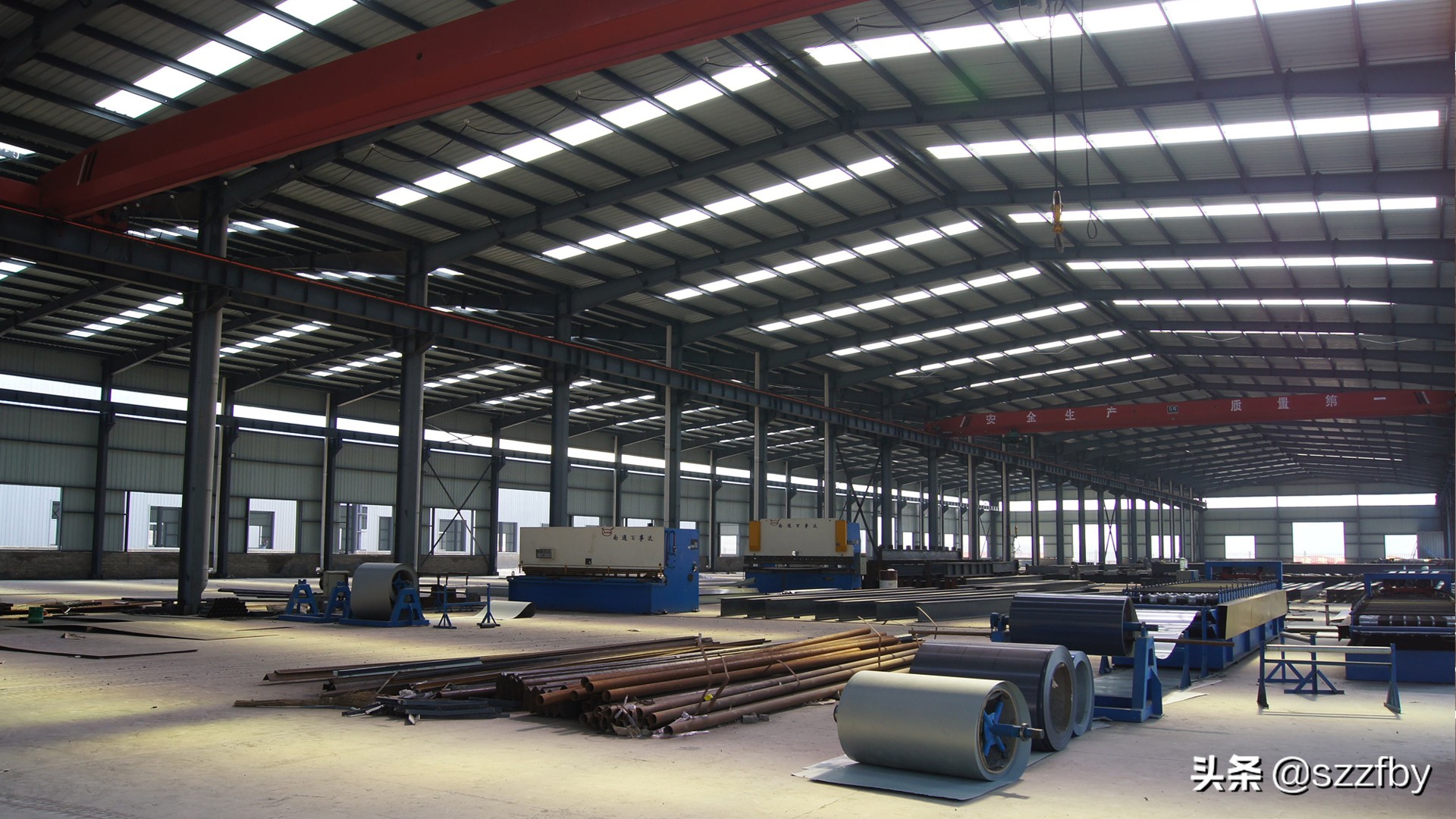 pc透明阳光瓦价格,全透明pc阳光板采光瓦