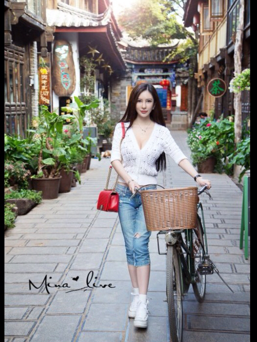 拍照时特别紧张怎么办,拍照面对镜头的技巧